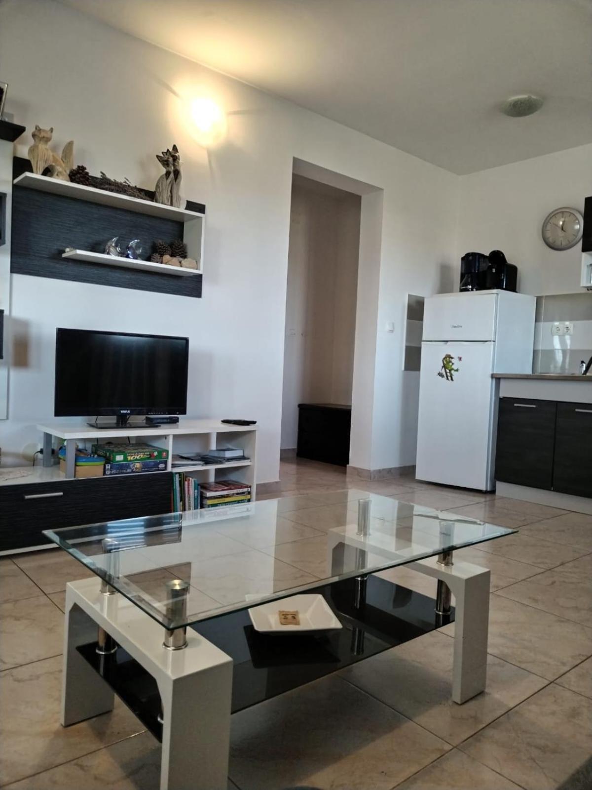 Gabriela Apartman Nin Kültér fotó